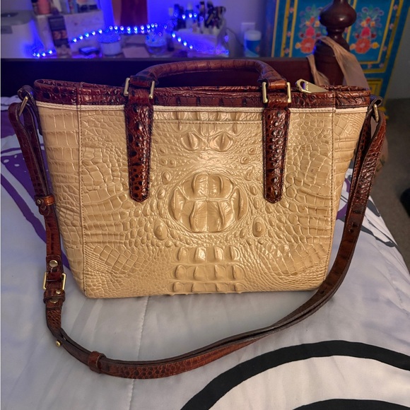 Brahmin Neutral and Brown Croc Embossed Leather Bag NWOT - Picture 7 of 9